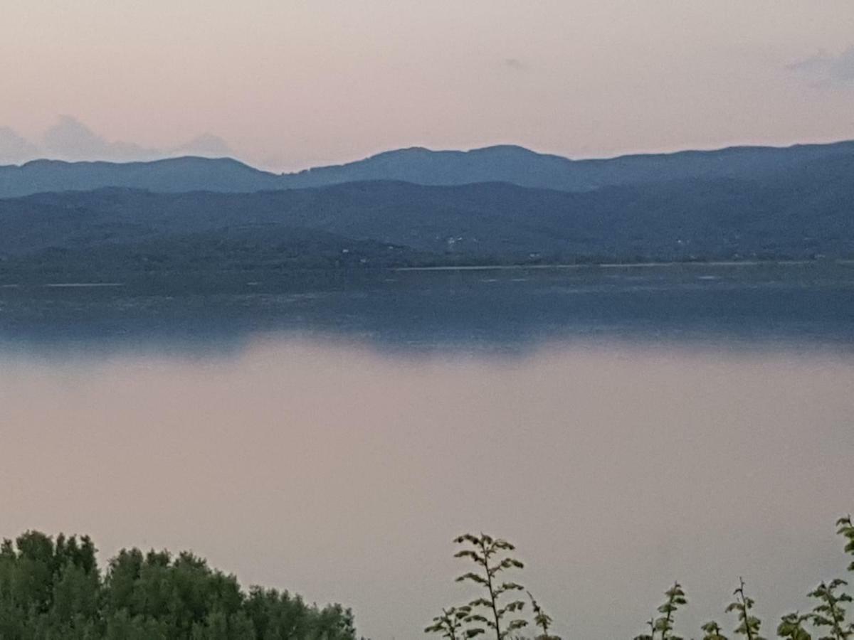 Antica Casa Di Famiglia Hotell Castiglione del Lago Eksteriør bilde